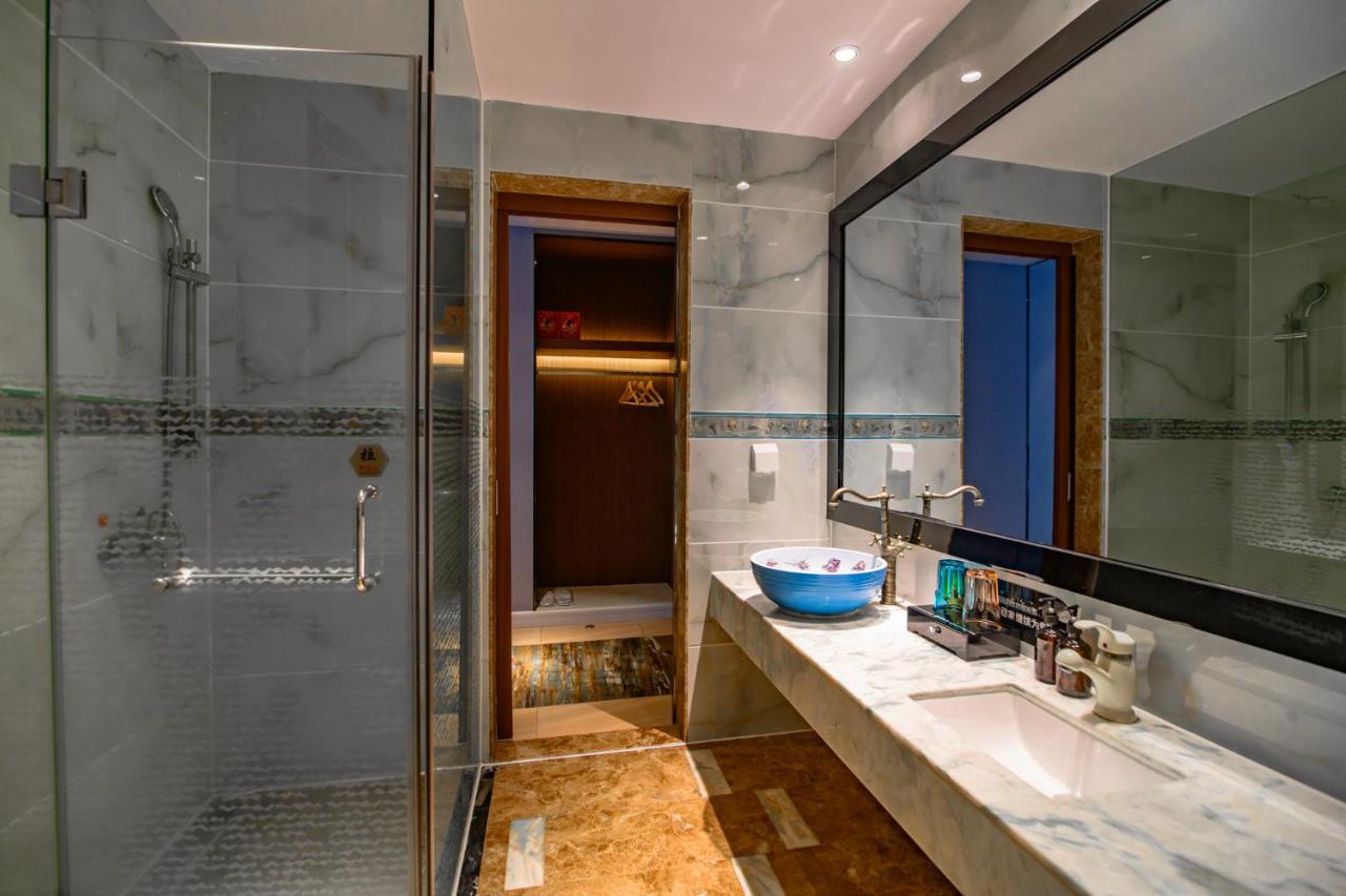 Ramada Encore By Wyndham Guangzhou Panyu Eksteriør bilde