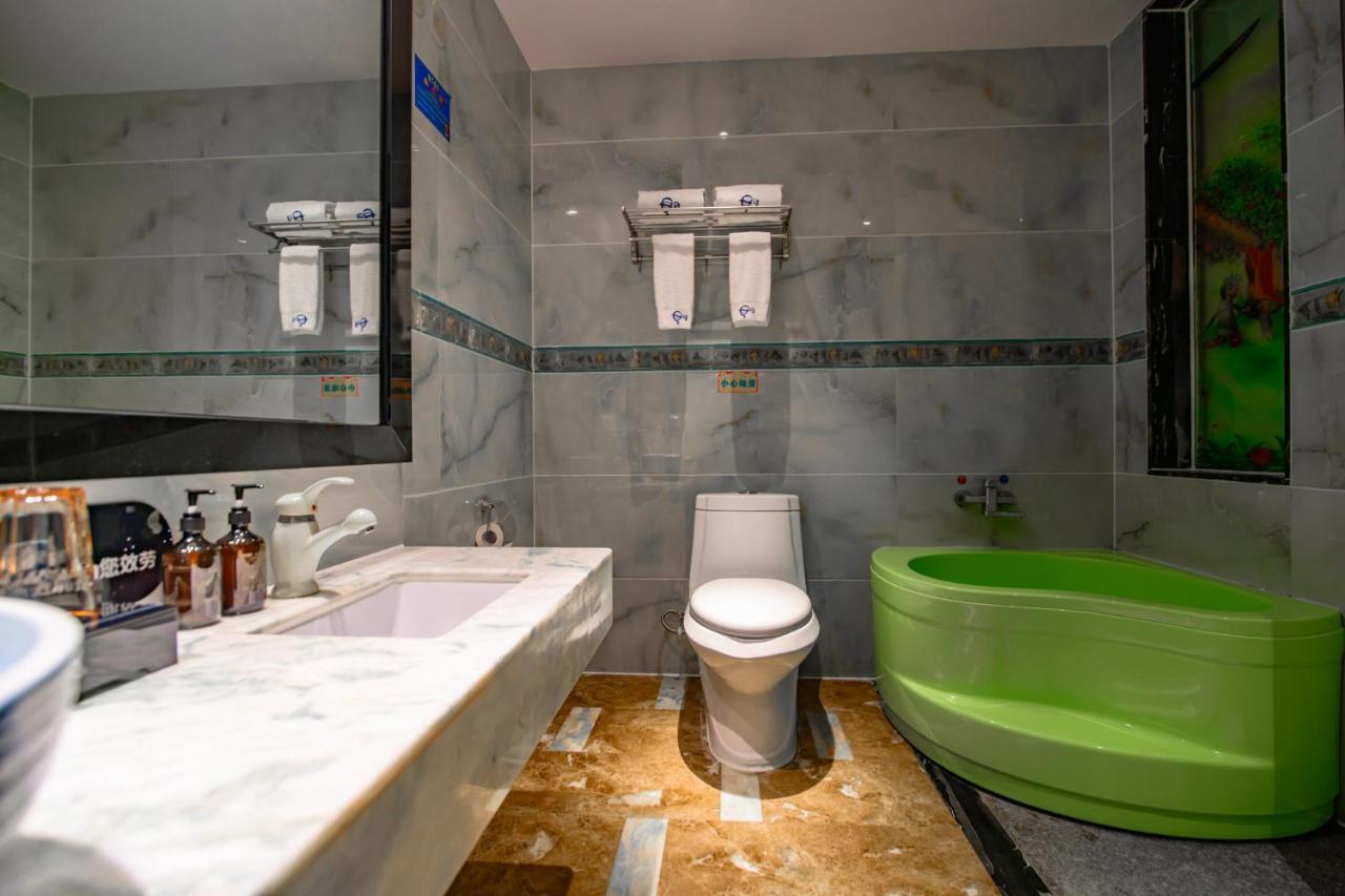 Ramada Encore By Wyndham Guangzhou Panyu Eksteriør bilde